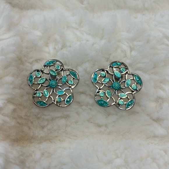 Vintage Jewelry - Silver Filigree Floral Earrings With Teal Accents